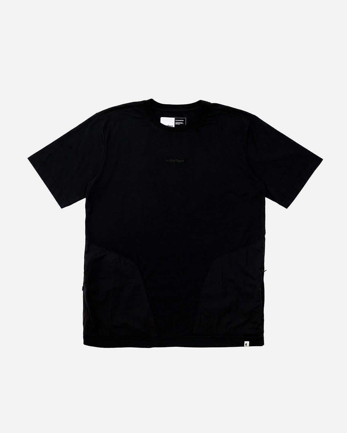 IRIRA UTILITY TEE - BLACK