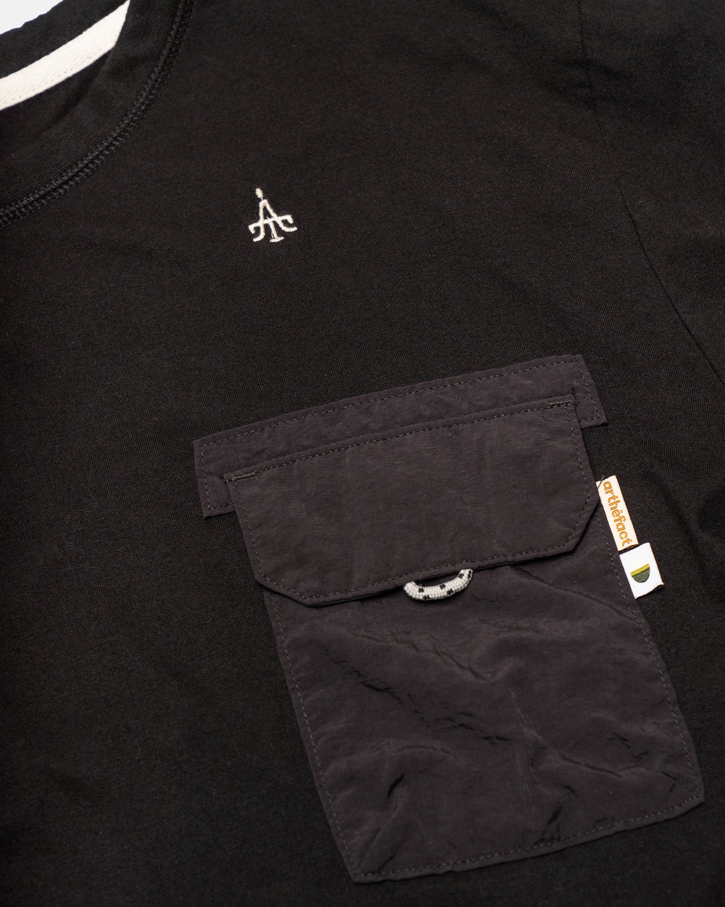 KALA POCKET TEE - JET BLACK