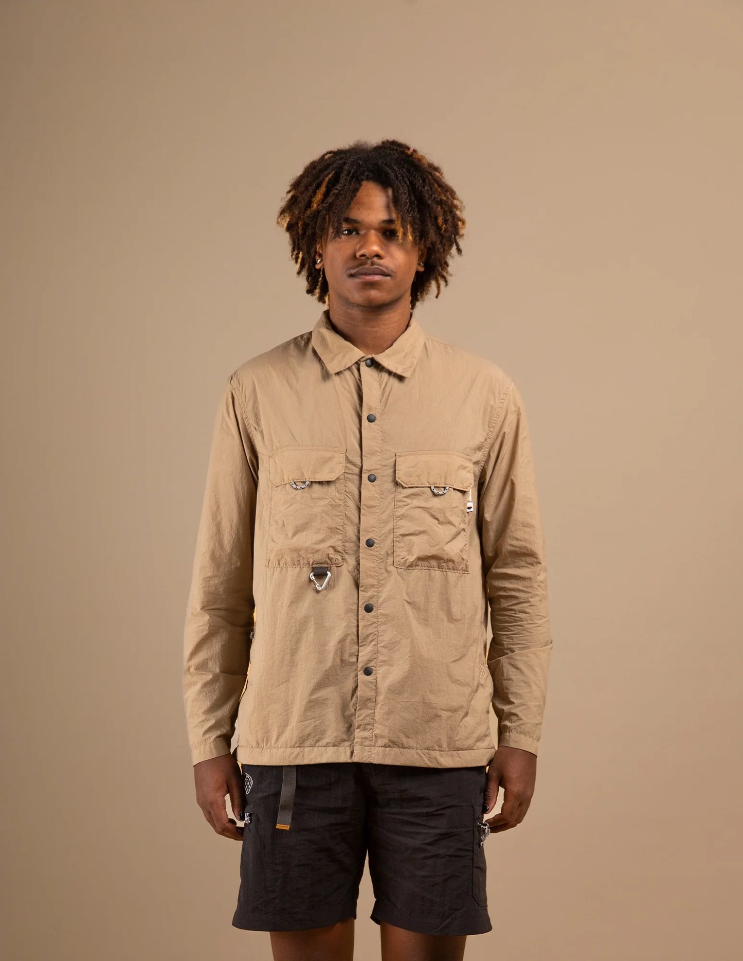 ARU CAMP SHIRT - SAHARA MOCCA